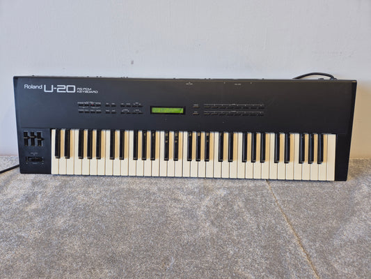 Roland U-20 - PCM-Sample Synthesizer w/ Original Box (Spares or Repairs)