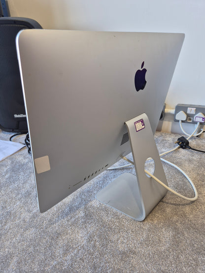 Apple iMac 21-inch i5 Processor with Keyboard and Mouse- C02MT4AQFY0T (Spares or Repairs)