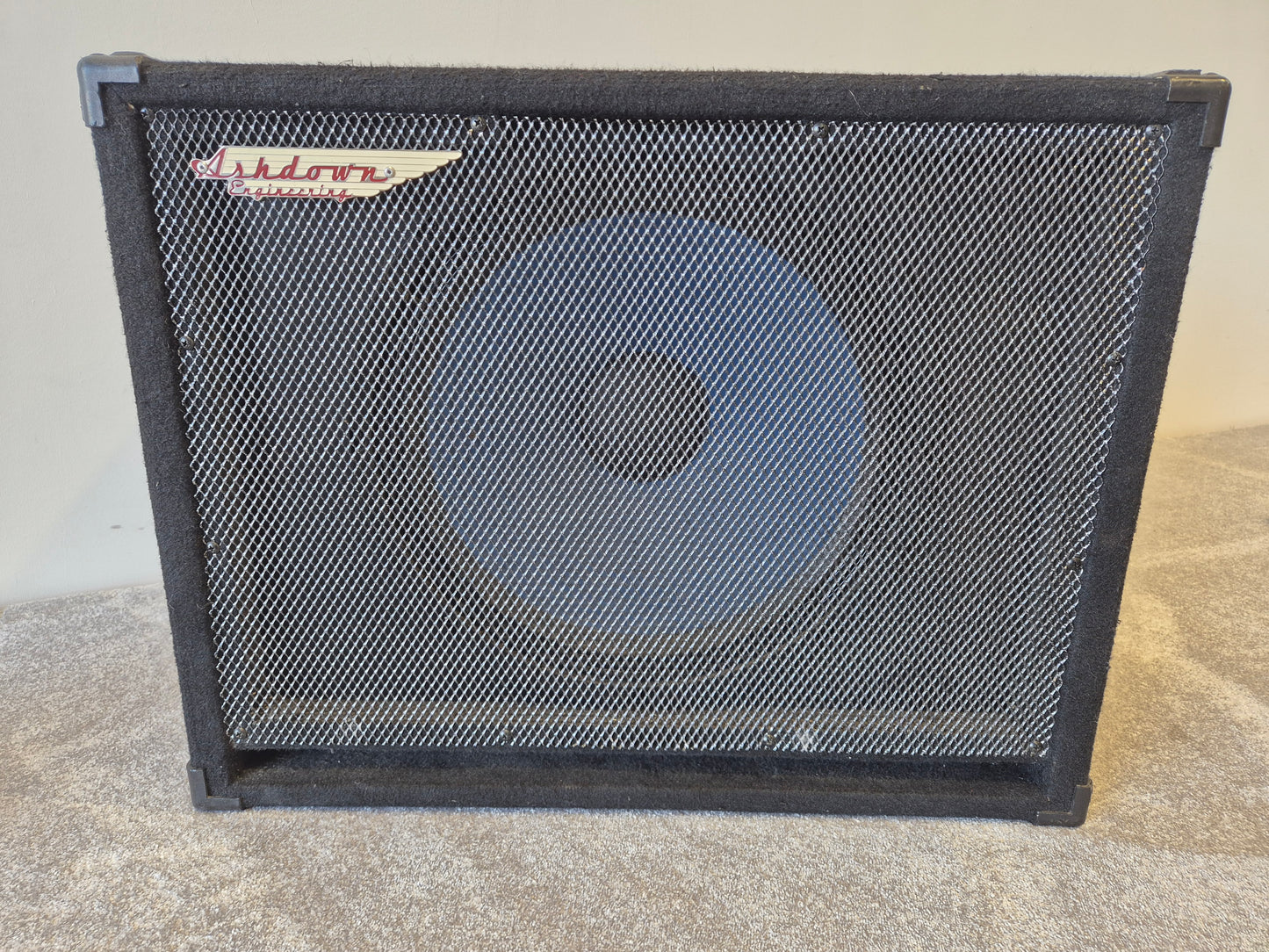 Ashdown Mag 115 Deep - 250 watts 1 x 15" Bass Amplifier Cabinet