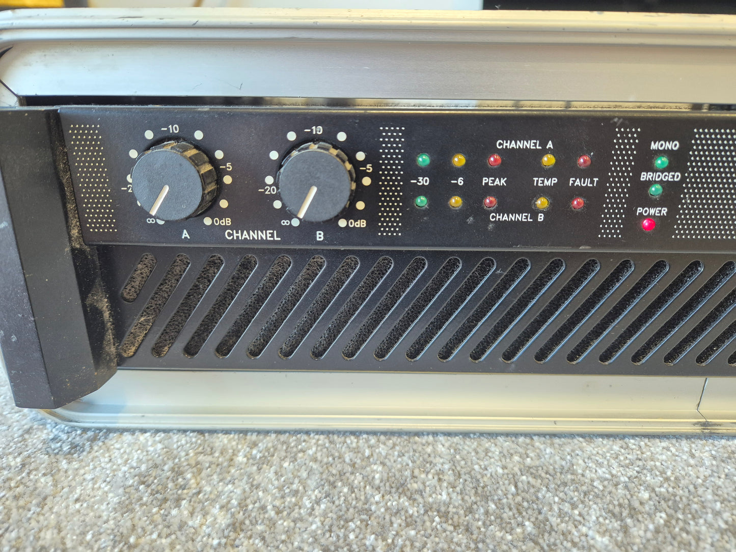 Studiomaster 1200D Power Amplifier - Live Sound and Studio Amplifier w/ Flight Case