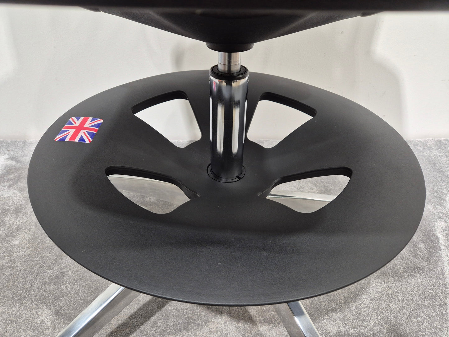 Skate Stools - Red Studio Stool Chair for Broadcasting Radio Podcast w/ Manual