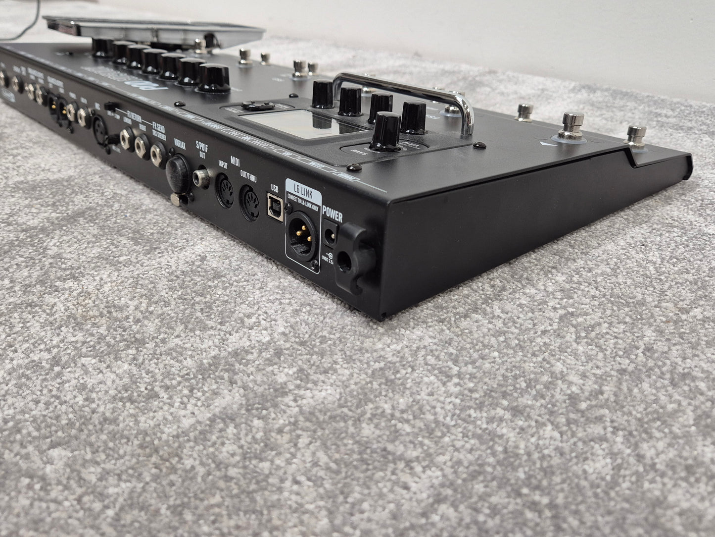 Line 6 POD HD500X - Multi-Effects/ Amp Modeling Pedal
