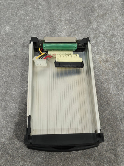Mackie SDR24/96 - Hard Drive Recorder w/ Removable Media Case (Faulty Capacitor)