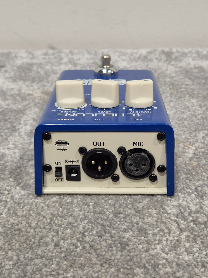 TC Helicon Harmony Singer - Vocal Stomp Box - Image 5