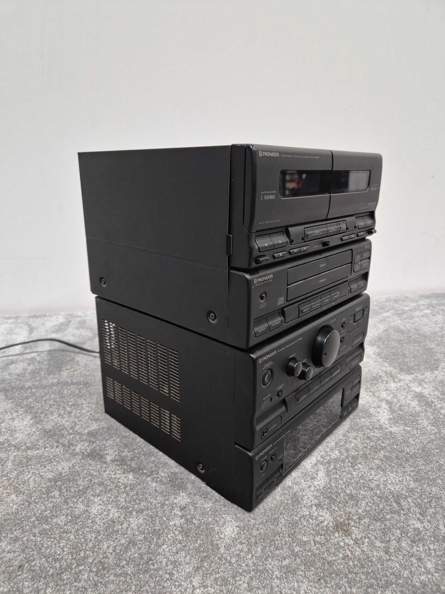 Pioneer SX-P520 Audio Stack - Dual CD Player / AM/FM Stereo Receiver ( Faulty Tape Deck )