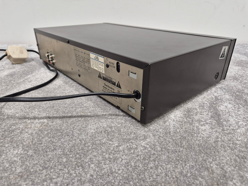 Technics RS-M235X - Stereo Cassette Deck ( Spare or Repairs ) - Image 6