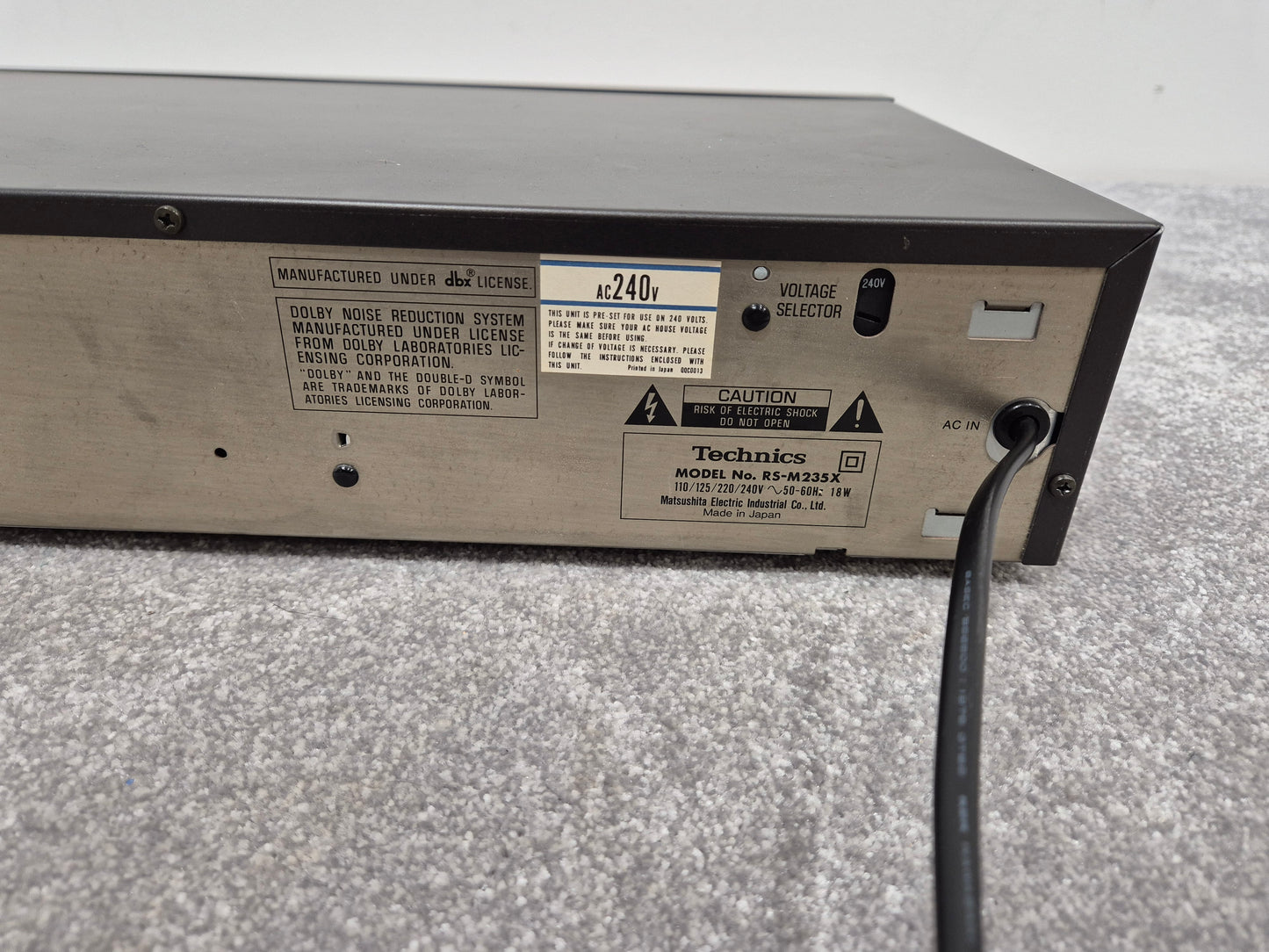 Technics RS-M235X - Stereo Cassette Deck ( Spare or Repairs )