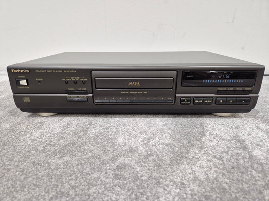 Technics SL-PG580A - 1990's Stereo Compact Disc Player