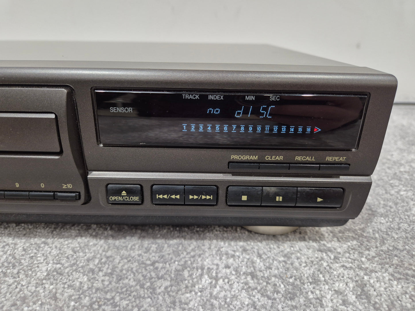 Technics SL-PG580A - 1990's Stereo Compact Disc Player