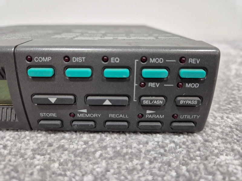 Yamaha FX500 - Digital Simul-Effect Processor w/ Manual - Image 2