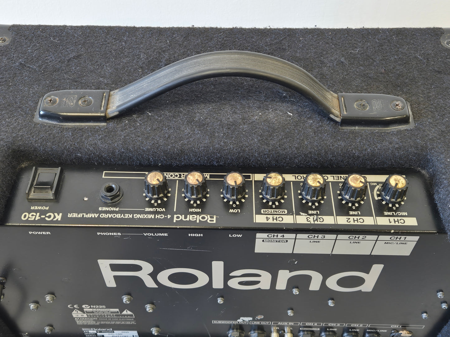 Roland KC-150 - Compact 65-watt Keyboard Amplifier