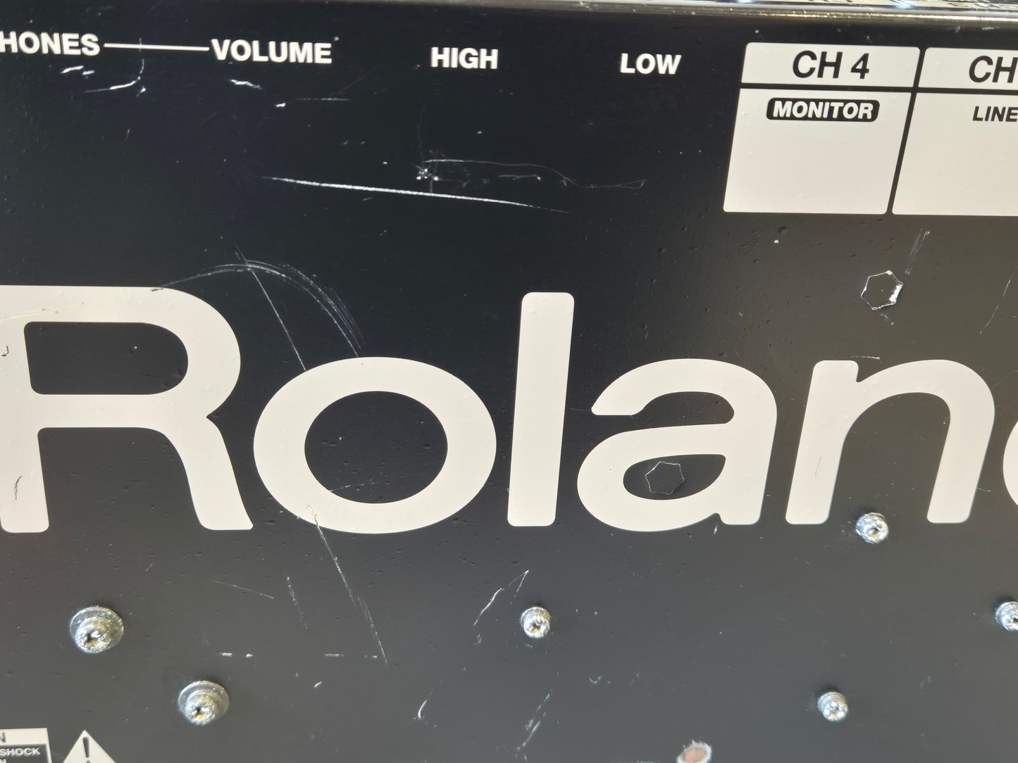 Roland KC-150 - Compact 65-watt Keyboard Amplifier