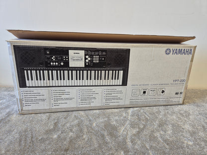 Yamaha YPT-220 - 61-key Musical Keyboard w/ Original Box