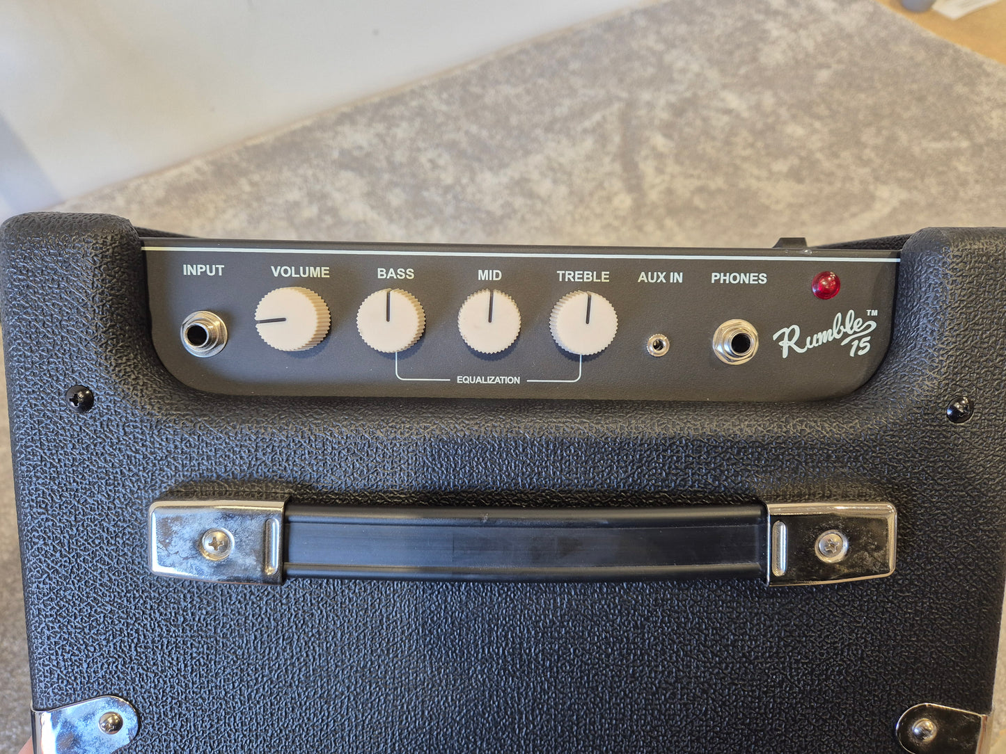 Fender Rumble 15 - Compact and Portable Bass Amplifier
