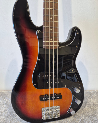 Squier Affinity Precision Bass PJ - 4-string Bass Guitar - Sunburst w/ Soft Gig Bag