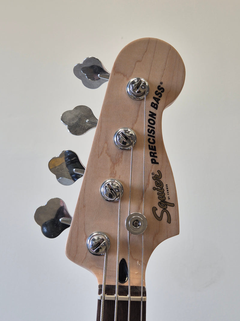 Squier Affinity Precision Bass PJ - 4-string Bass Guitar - Sunburst w/ Soft Gig Bag - Image 6