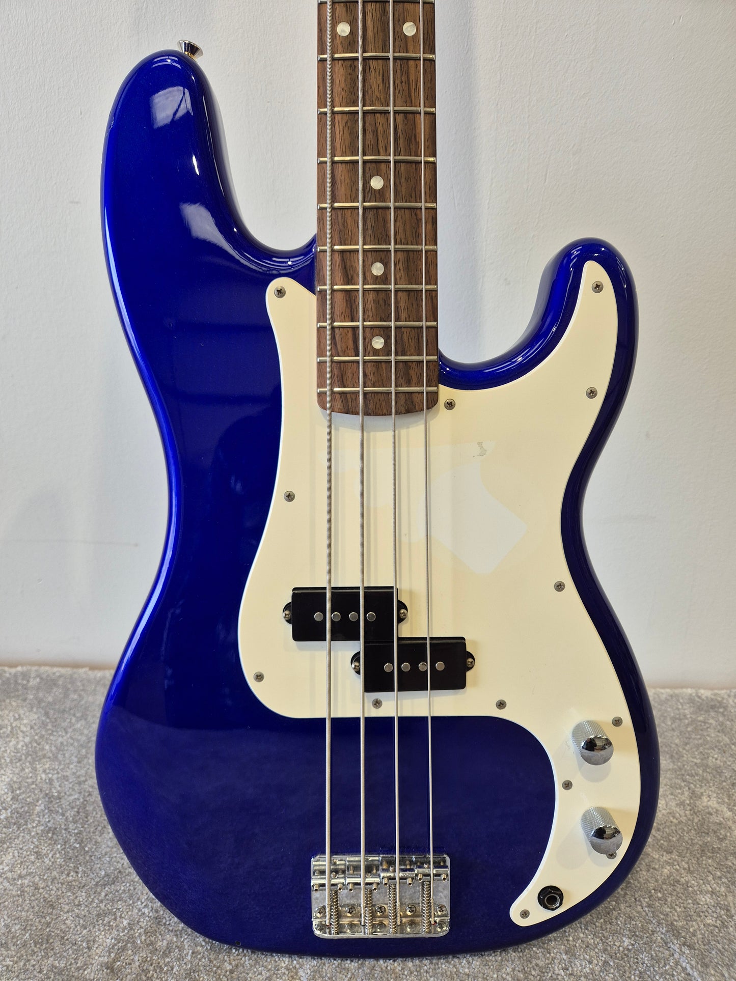 Squier Precision Bass - 4-String Bass Guitar (Read Description)