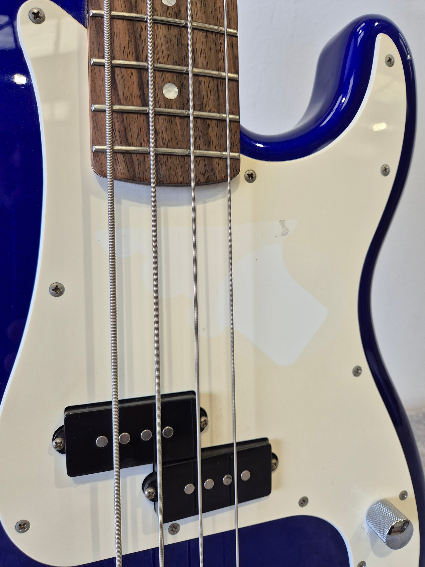 Squier Precision Bass - 4-String Bass Guitar (Read Description)