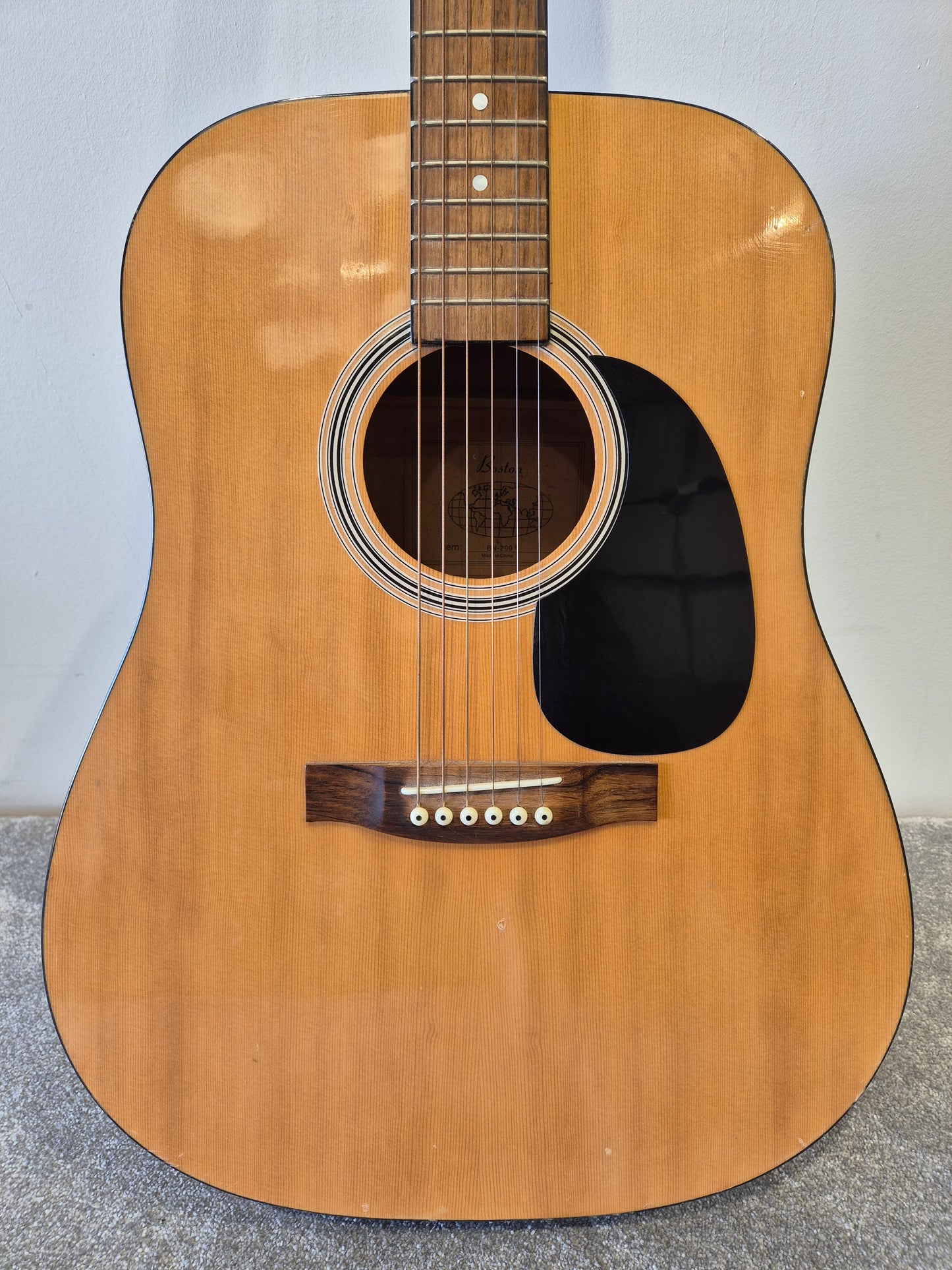 Boston BN-200 - Acoustic Guitar - Made in China