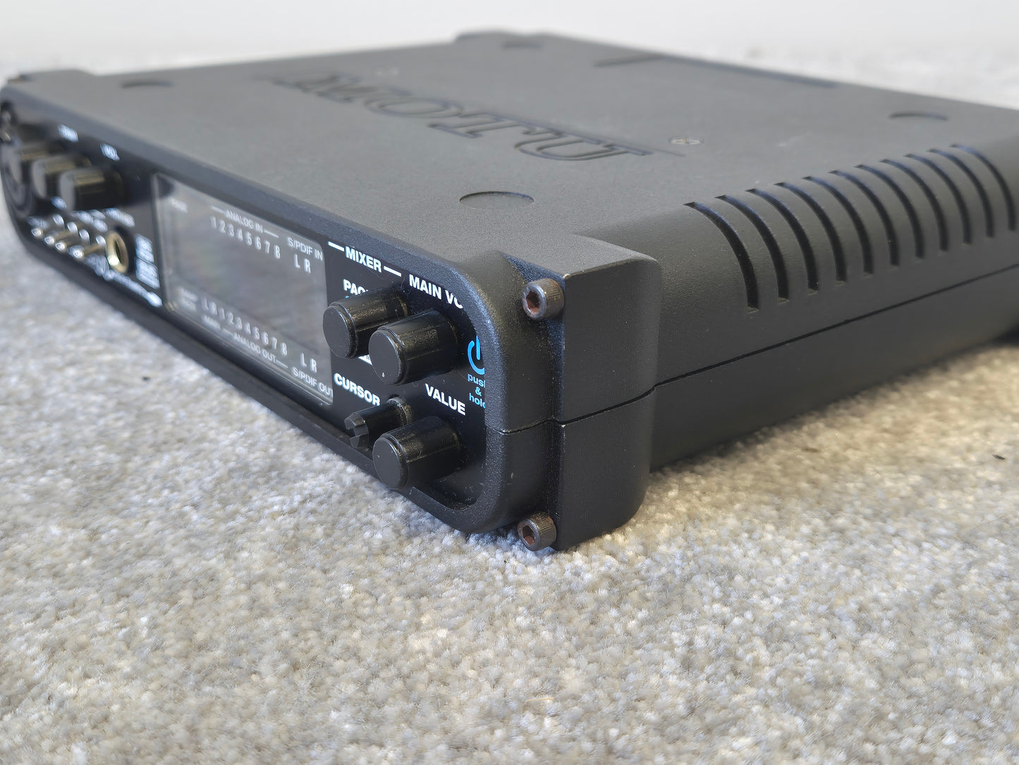 The MOTU UltraLite - Versatile Firewire Audio Interface