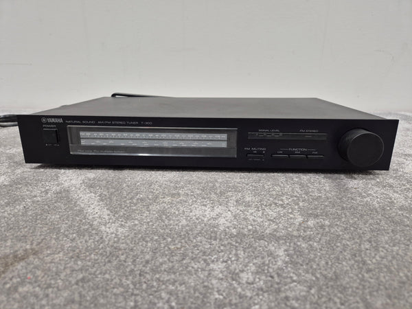 Yamaha T-300 - 1983 AM/FM Stereo Tuner - Vintage Audio Excellence - Excellent w/ Power Supply & Tuner aerial and cables