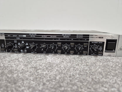 Behringer CX3400 V2 Super-X - High-Precision Stereo Crossover
