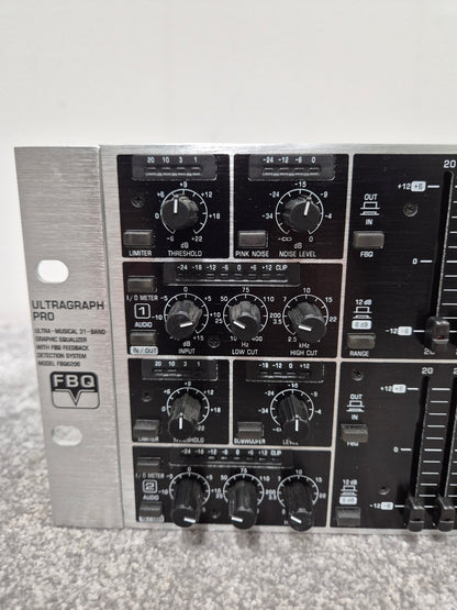 Behringer ULTRAGRAPH PRO FBQ6200HD - 31-Band Stereo Graphic Equalizer