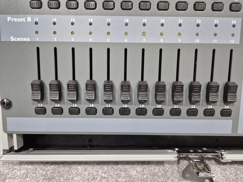 Cobra Colour Control 24 - 24-channel DMX Light Controller w/ Flight Case - Image 3