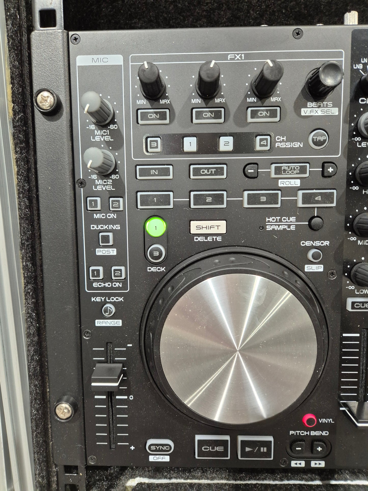 Denon MC6000MK2 - Professional DJ Controller and Digital Mixer w/ Flight Case