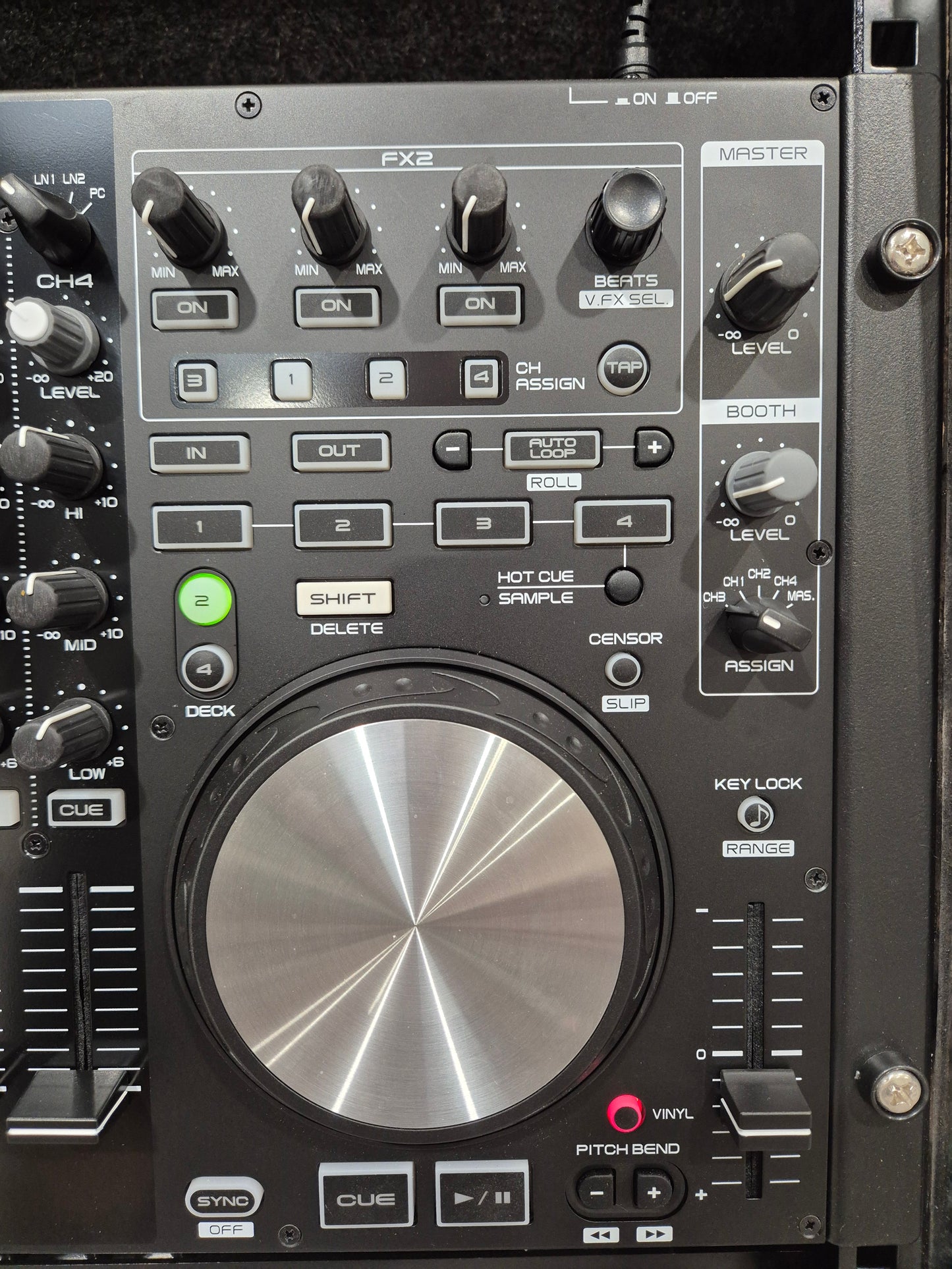 Denon MC6000MK2 - Professional DJ Controller and Digital Mixer w/ Flight Case