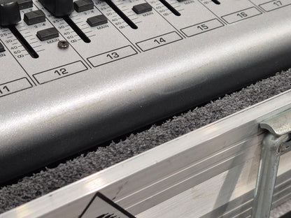 Behringer Eurodesk SL3242FX Pro - 32-input 4-bus Studio/Live Mixer (Read Description)