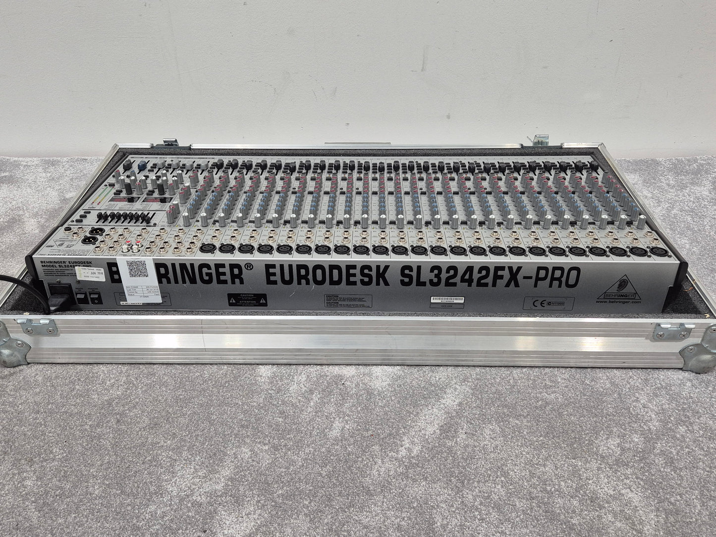 Behringer Eurodesk SL3242FX Pro - 32-input 4-bus Studio/Live Mixer (Read Description)