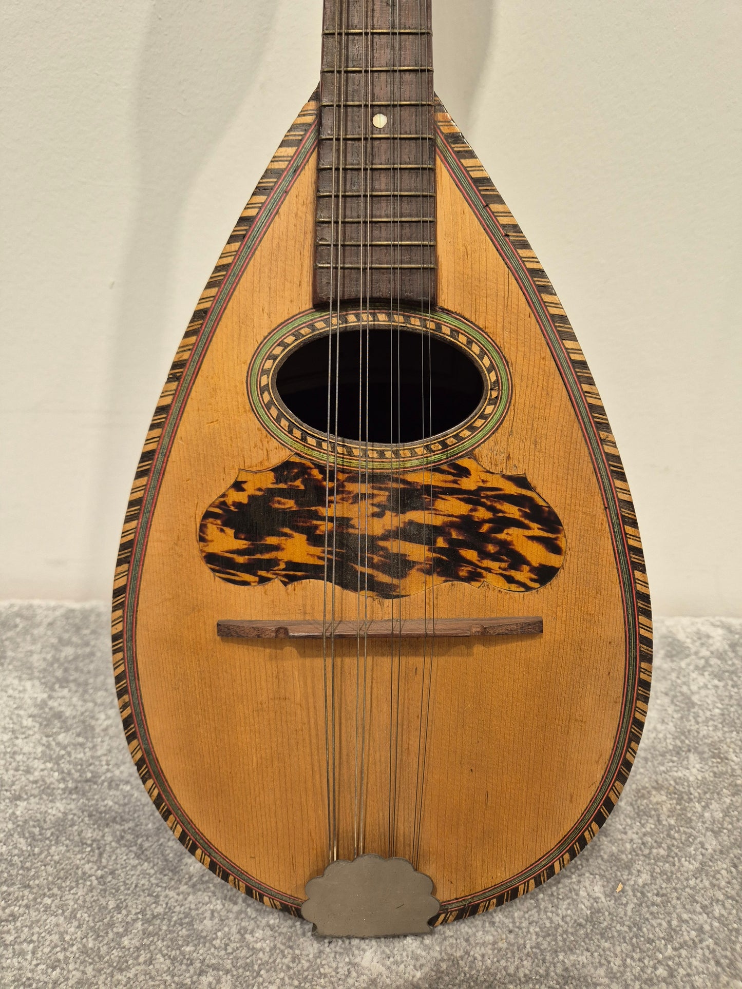 Alfredo Albertini No.65 - Bowl Back Mandolin w/ Hard Case