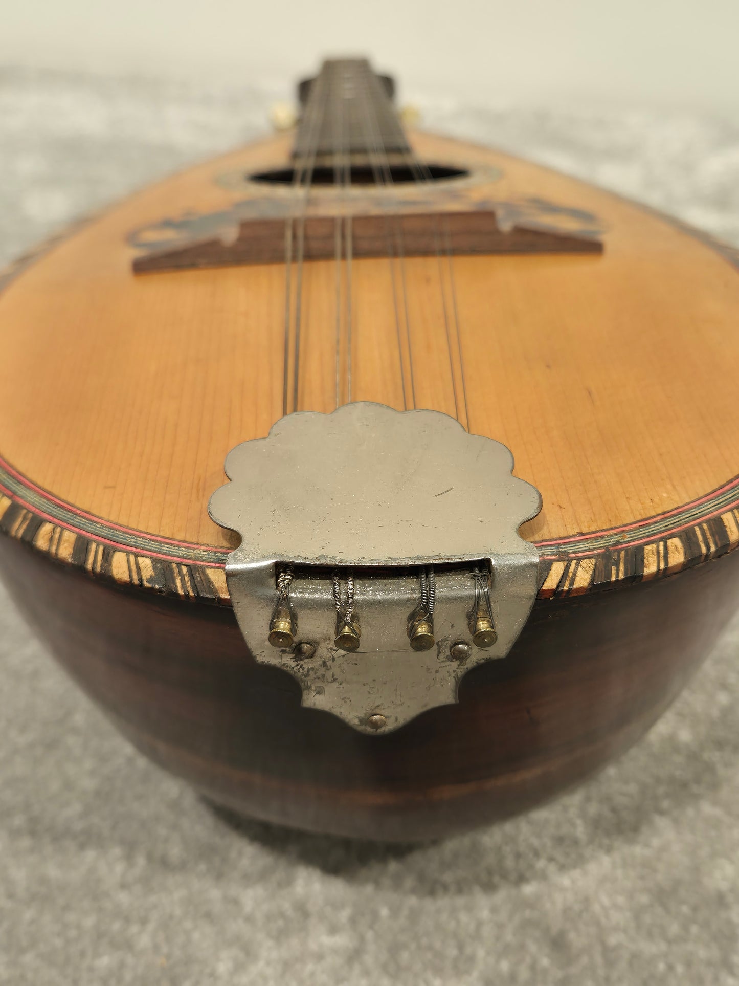 Alfredo Albertini No.65 - Bowl Back Mandolin w/ Hard Case