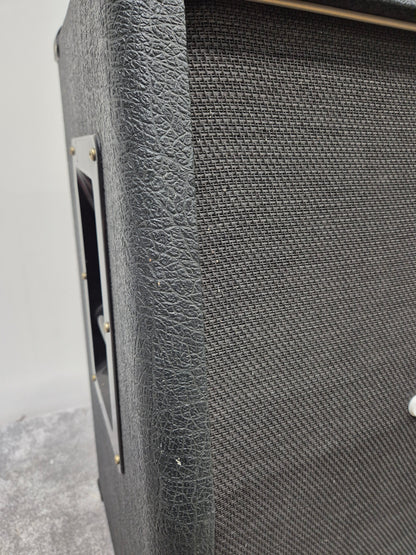 Marshall AVT412 - 200W 4x12 Angled Guitar Cabinet
