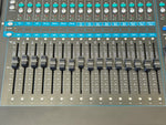 Allen & Heath Qu-16 - Compact 16-Channel Digital Mixer w/ Flight Case - Image 4