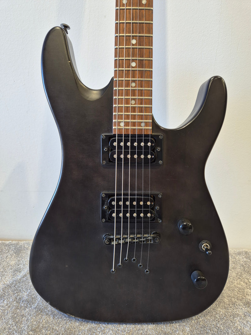 Dean Vendetta X Electric Guitar - Electric Guitar w/ Soft Bag - Image 1