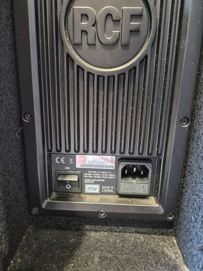 RCF EVOX 8 Active Two-Way Array - Portable Sound System w/ Cover Case