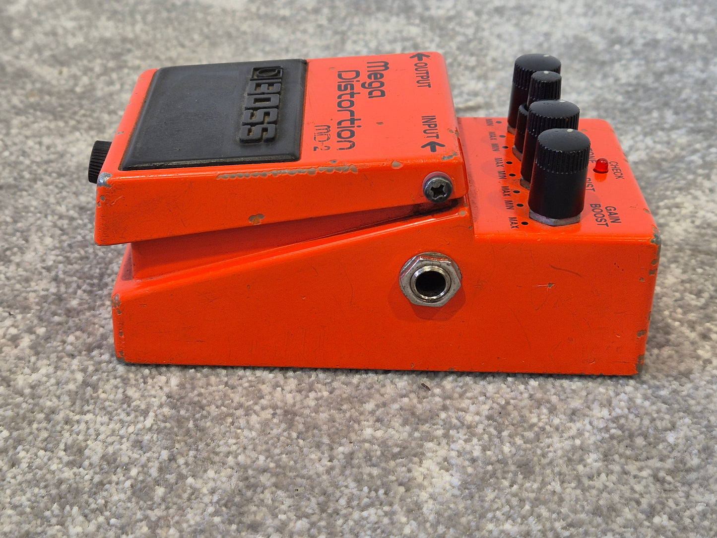 Boss MD-2 - Mega Distortion Guitar Pedal