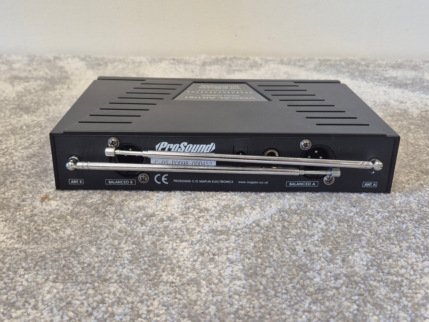 Prosound L59AW Twin Microphone Portable VHF Wireless (Spares or Repairs)