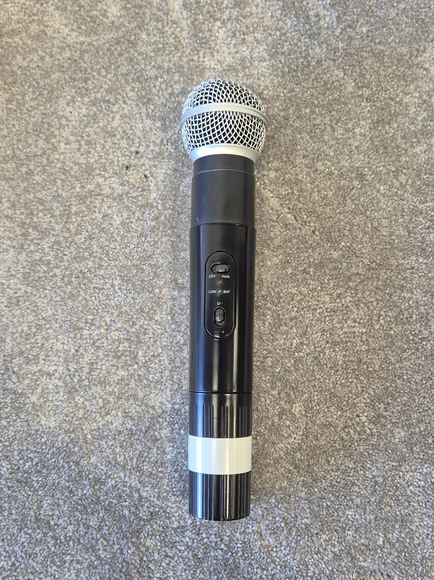 Prosound L59AW Twin Microphone Portable VHF Wireless (Spares or Repairs)
