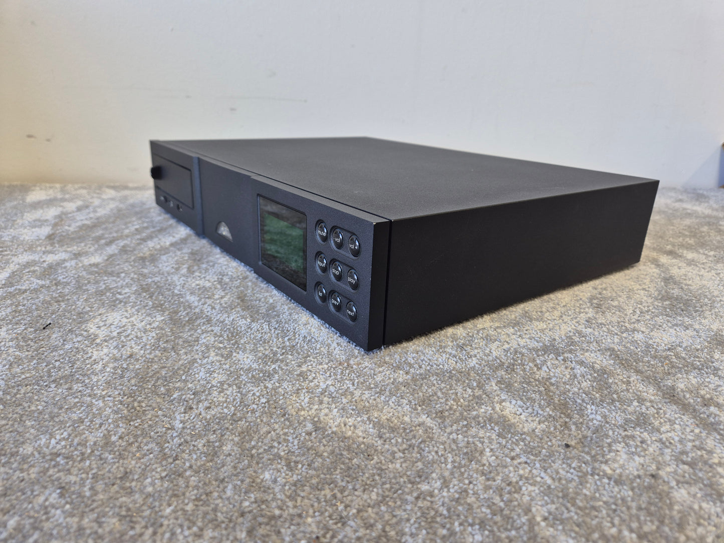 NaimUniti 2 - All-In-One Audio System w/ Original Box