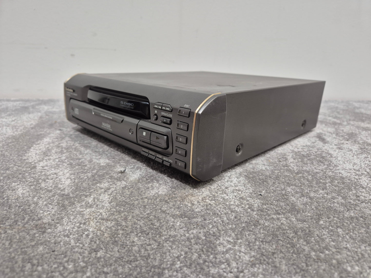 Technics SL-EH600 - Compact CD Player (Spares or Repairs)
