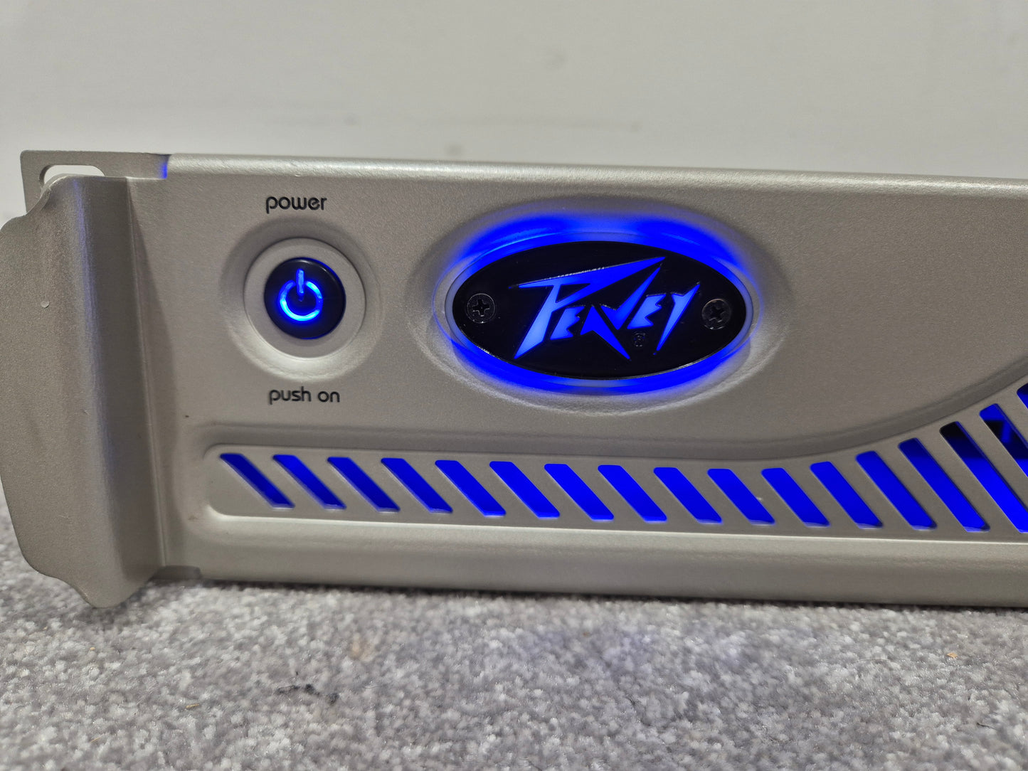 Peavey IPR 1600 - Digital Power Amplifier w/ Original Box