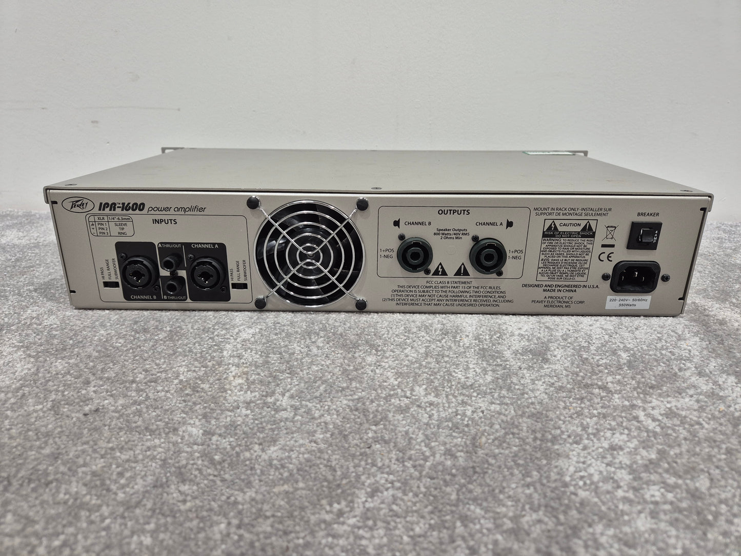 Peavey IPR 1600 - Digital Power Amplifier w/ Original Box