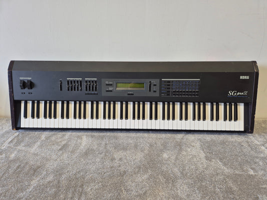 Korg SG Pro X - Stage Piano and MIDI Controller