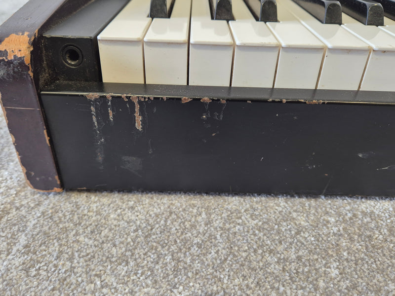 Korg SG Pro X - Stage Piano and MIDI Controller - Image 10