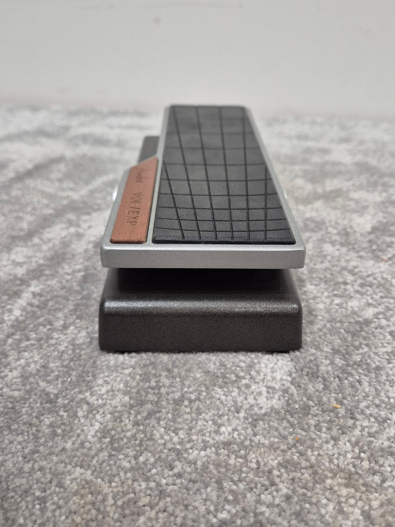 Fender Tread-Light Volume - Versatile Expression Pedal - Image 2