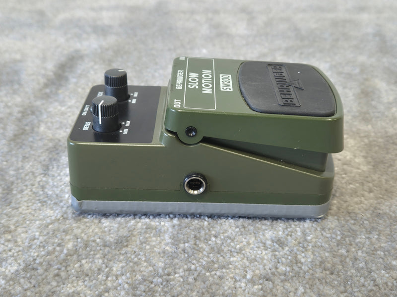 Behringer SM200 - Slow Motion Effect Pedal - Image 4
