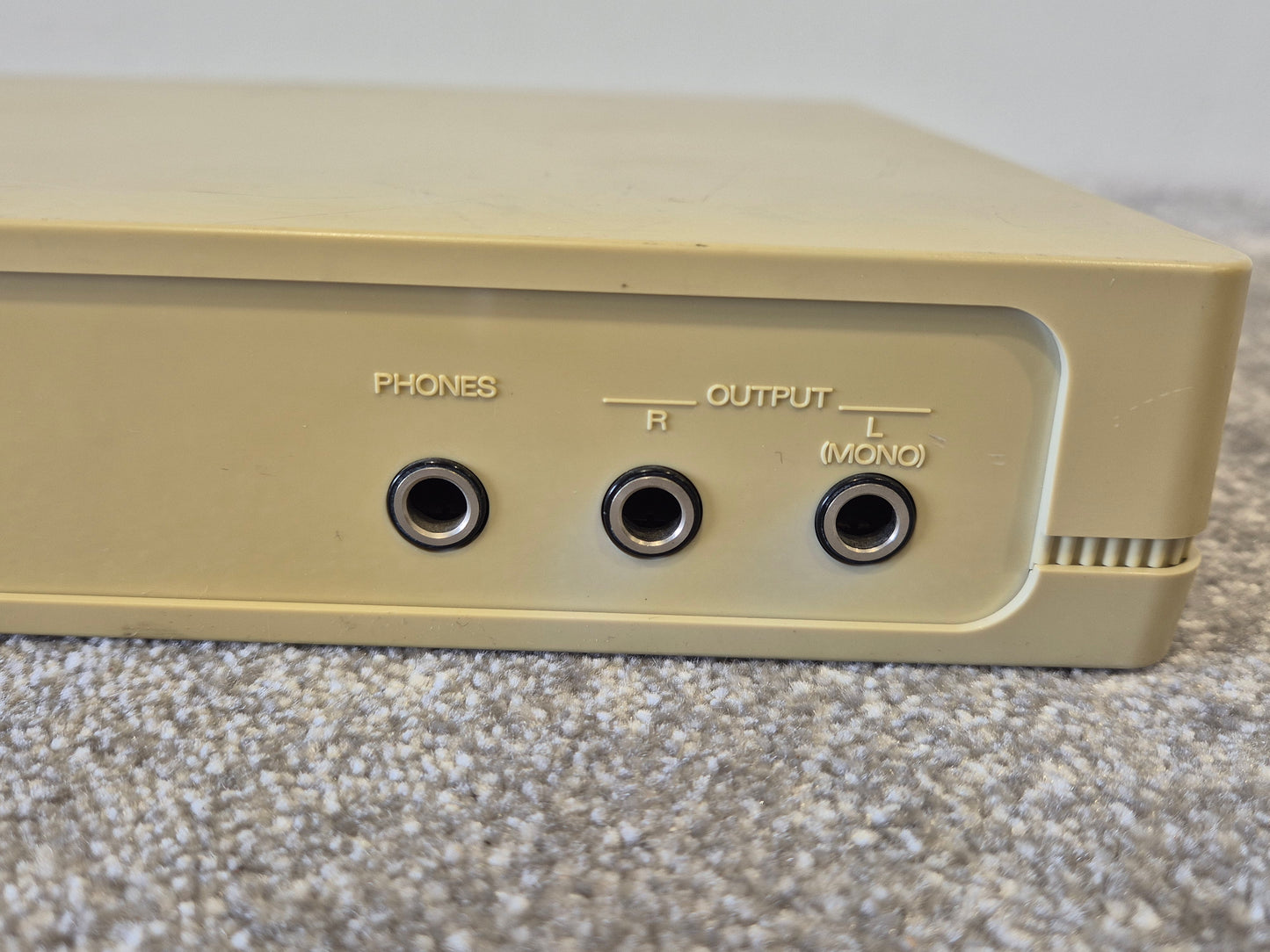 Roland CM-64 - Vintage Desktop Digital Synthesizer